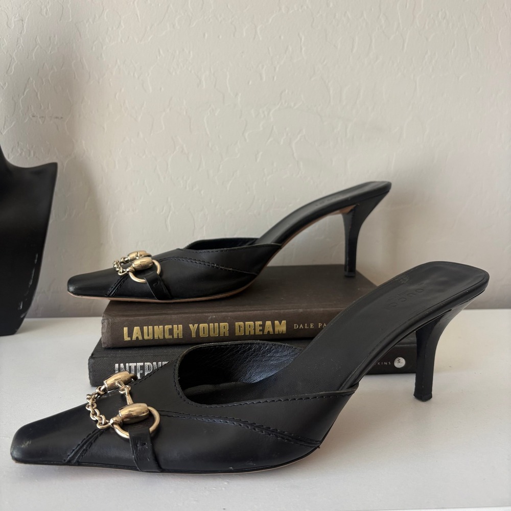 Gucci Black Leather Horsebit Chain Mules Pointed Toe Kitten Heels Size 9